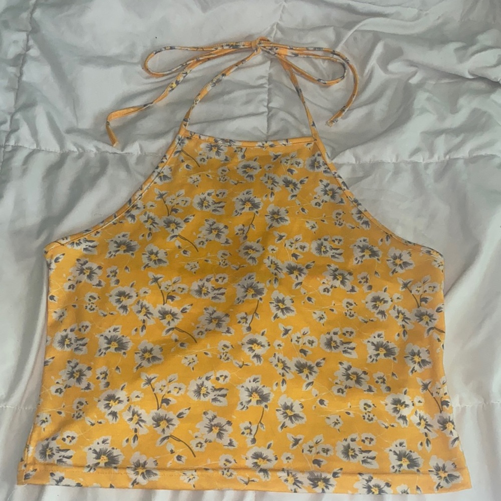 🌼 Yellow Daisy Halter 🌼